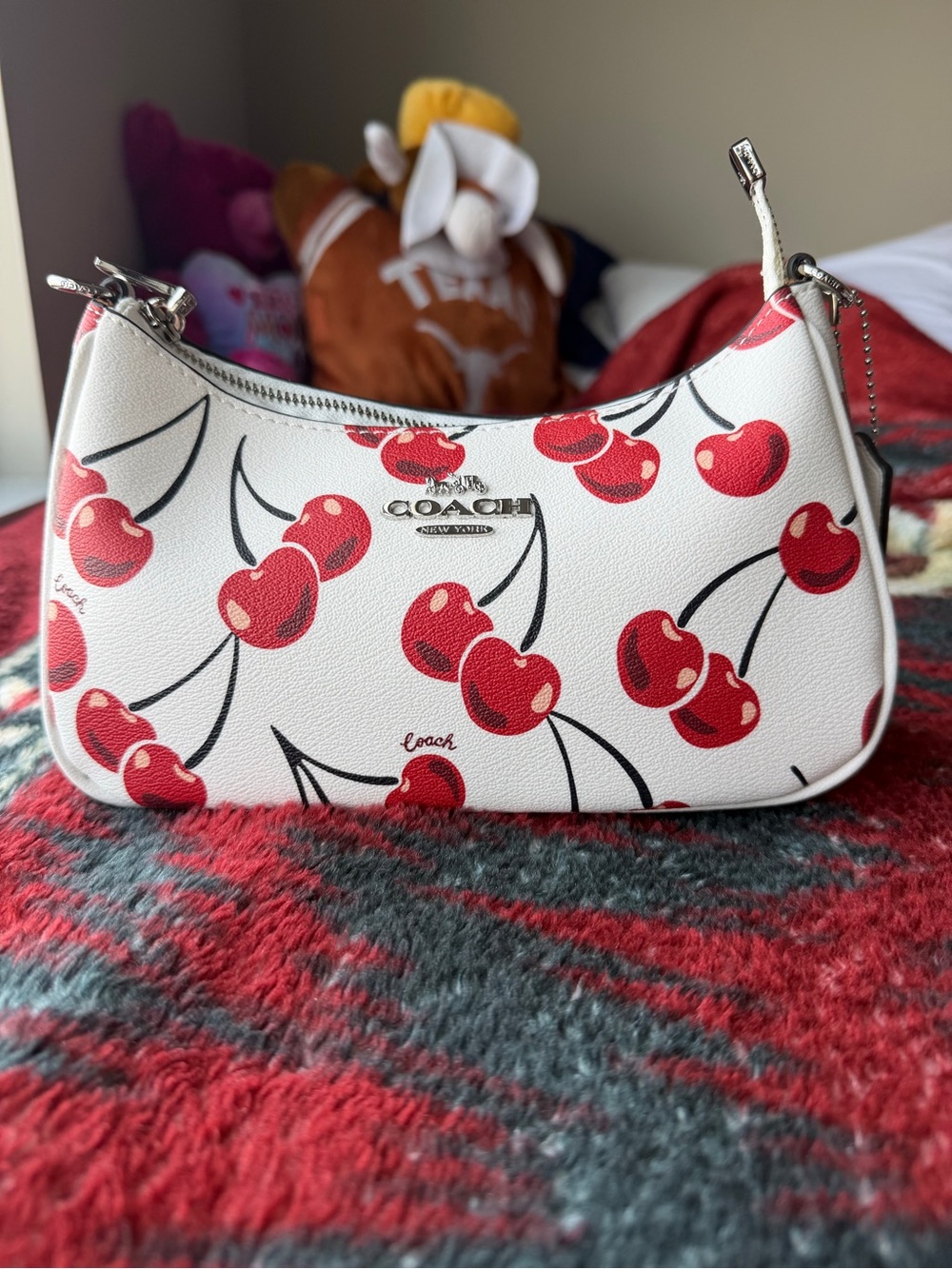 Coach White Cherry shoulder bag - Picture 5 of 8